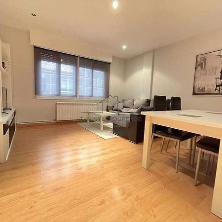 Apartmán O Cuarto De Abastos Ourense Exteriér fotografie